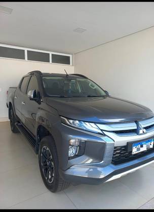 MITSUBISHI L200 TRITON 2.4 16V TURBO DIESEL SPORT HPE CD 4P 4X4 AUTOMÁTICO